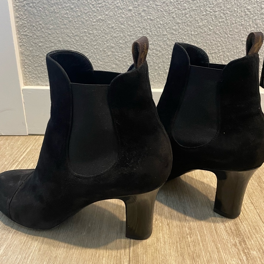 Louis Vuitton Suede Boots
